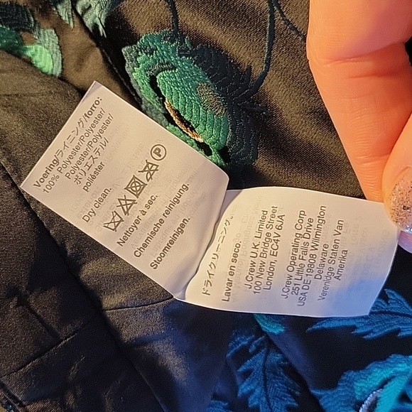 Embroidered Floral Skirt - Picture 6 of 12